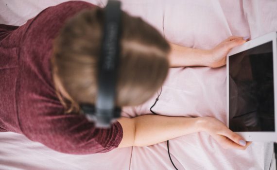 Jóvenes adictos a la pornografía